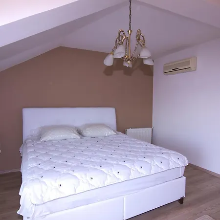 Сasa de vacaciones Relaxed Hillside House